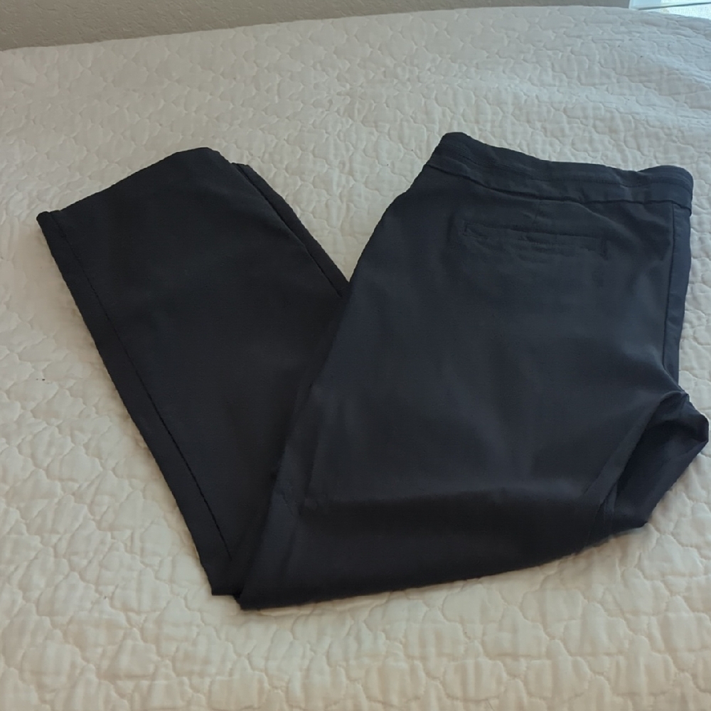 Apt. 9 Women's Black Straight Leg Pants